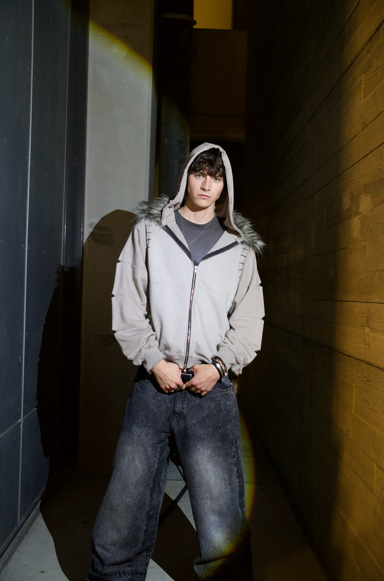 REM ZIP-UP